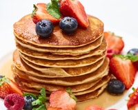 A pancake breakfast is one of many easy fundraising ideas for sports teams.